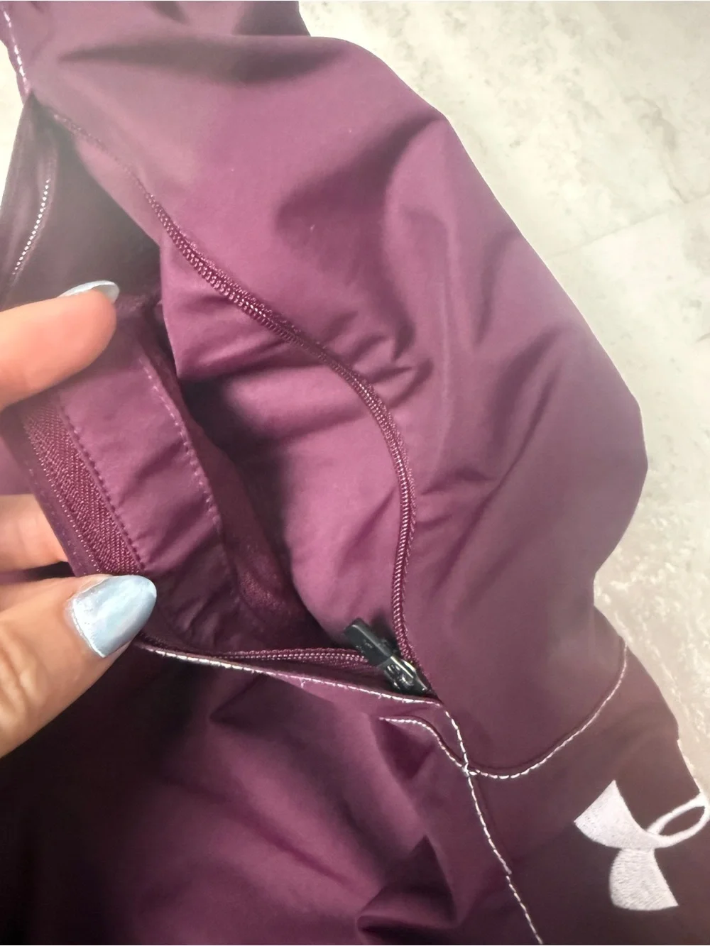 Under Armour athletic pants burgundy white size large